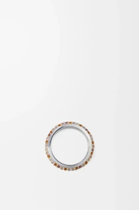 Anillo fino con pavé de plata esterlina y cristales
