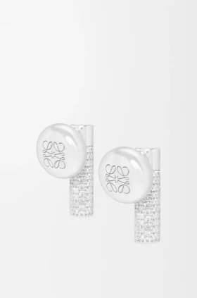 Aretes con tachuelas «Pebble» en plata esterlina y cristales