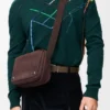 Bandolera Pebble mediana en nubuck granulado Bandolera Pebble mediana en nubuck granulado
