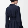 Blusa de seda con cinturón Blusa de seda con cinturón