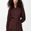 Blusa de seda con cinturón Blusa de seda con cinturón