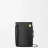Bolsa para dados Pebble en piel de becerro clásica Bolsa para dados Pebble en piel de becerro clásica