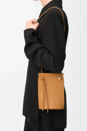 Bolsa para dados Pebble en piel de becerro clásica