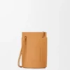 Bolsa para dados Pebble en piel de becerro clásica Bolsa para dados Pebble en piel de becerro clásica