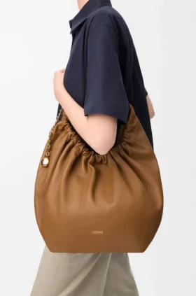 Bolsa «Squeeze» mediana en piel de cordero napa suave