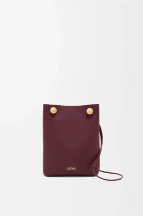 Bolsita Pebble en piel de becerro lisa
