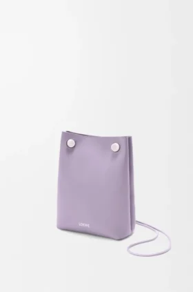 Bolsita Pebble en piel de becerro lisa