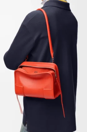 Bolso Amazona 180 pequeño en piel de becerro suave
