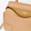 Bolso Amazona 180 pequeño en piel de becerro suave Bolso Amazona 180 pequeño en piel de becerro suave
