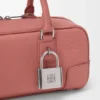 Bolso Amazona 23 Cropped en piel de becerro brillante Bolso Amazona 23 Cropped en piel de becerro brillante