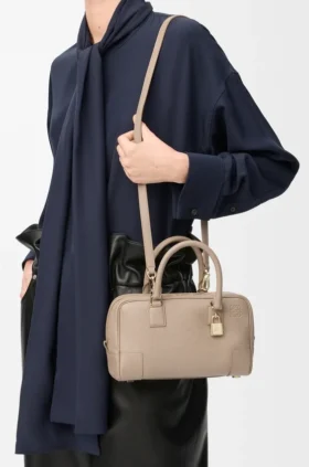 Bolso Amazona 23 en piel de becerro de grano suave