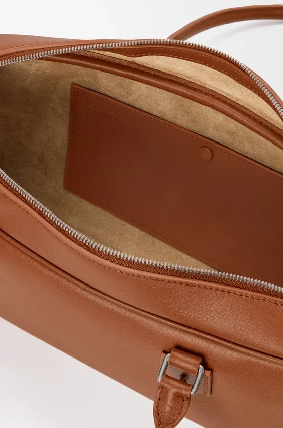 Bolso Amazona 31 Cropped en piel de becerro brillante Bolso Amazona 31 Cropped en piel de becerro brillante