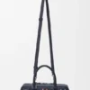 Bolso corto Cats Amazona 23 en mezclilla bordada Bolso corto Cats Amazona 23 en mezclilla bordada