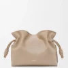 Bolso de mano Flamenco grande en piel de becerro napa Bolso de mano Flamenco grande en piel de becerro napa