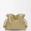 Bolso de mano Flamenco grande en piel de becerro napa Bolso de mano Flamenco grande en piel de becerro napa