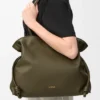 Bolso de mano Flamenco grande en piel de becerro napa Bolso de mano Flamenco grande en piel de becerro napa
