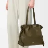 Bolso de mano Flamenco grande en piel de becerro napa Bolso de mano Flamenco grande en piel de becerro napa