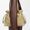 Bolso de mano Flamenco grande en piel de becerro napa Bolso de mano Flamenco grande en piel de becerro napa