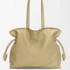 Bolso de mano Flamenco grande en piel de becerro napa Bolso de mano Flamenco grande en piel de becerro napa