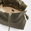 Bolso de mano Flamenco grande en piel de becerro napa Bolso de mano Flamenco grande en piel de becerro napa