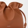 Bolso de mano Flamenco grande en piel de becerro napa Bolso de mano Flamenco grande en piel de becerro napa