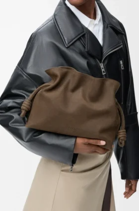 Bolso de mano Flamenco mediano en nubuck granulado