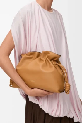 Bolso de mano Flamenco mediano en piel de becerro napa