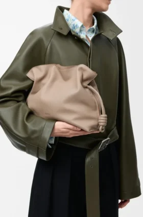 Bolso de mano Flamenco mediano en piel de becerro napa