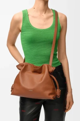 Bolso de mano Flamenco mediano en piel de becerro napa