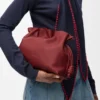Bolso de mano Flamenco mediano en piel de becerro napa Bolso de mano Flamenco mediano en piel de becerro napa