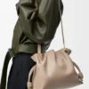 Bolso de mano Flamenco mediano en piel de becerro napa Bolso de mano Flamenco mediano en piel de becerro napa