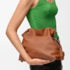 Bolso de mano Flamenco mediano en piel de becerro napa