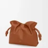 Bolso de mano Flamenco mediano en piel de becerro napa