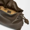 Bolso de mano Flamenco mediano en piel de becerro napa Bolso de mano Flamenco mediano en piel de becerro napa
