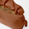 Bolso de mano Flamenco mediano en piel de becerro napa