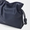 Bolso de mano Flamenco mediano en piel de becerro napa Bolso de mano Flamenco mediano en piel de becerro napa