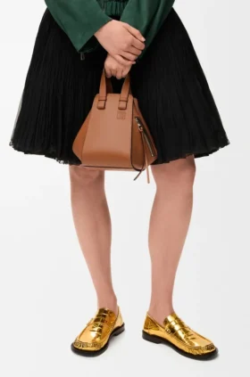 Bolso Hammock Compact en piel de becerro clásica