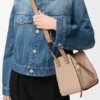 Bolso Hammock Compact en piel de becerro de grano suave Bolso Hammock Compact en piel de becerro de grano suave