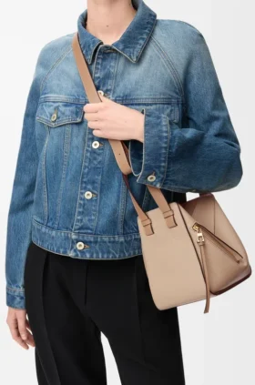 Bolso Hammock Compact en piel de becerro de grano suave