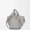 Bolso Hammock Compact en piel de becerro de grano suave Bolso Hammock Compact en piel de becerro de grano suave