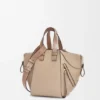 Bolso Hammock Compact en piel de becerro de grano suave Bolso Hammock Compact en piel de becerro de grano suave