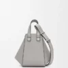 Bolso Hammock Compact en piel de becerro de grano suave Bolso Hammock Compact en piel de becerro de grano suave