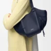 Bolso «Hammock Flip» con diseño en capas en piel de becerro clásica Bolso «Hammock Flip» con diseño en capas en piel de becerro clásica