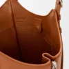 Bolso Hammock Flip en piel de becerro clásica Bolso Hammock Flip en piel de becerro clásica