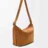 Bolso hobo «Loop» grande en piel de becerro de gamuza Bolso hobo «Loop» grande en piel de becerro de gamuza