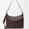 Bolso Hobo Loop grande en piel de becerro granulada y flexible Bolso Hobo Loop grande en piel de becerro granulada y flexible