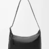 Bolso Hobo Loop grande en piel de becerro granulada y flexible Bolso Hobo Loop grande en piel de becerro granulada y flexible