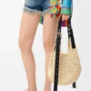 Bolso hobo pequeño con perforaciones en rafia y piel de becerro Bolso hobo pequeño con perforaciones en rafia y piel de becerro
