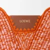 Bolso loewe Swing mediano de rafia y piel de becerro Bolso loewe Swing mediano de rafia y piel de becerro