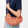 Bolso loewe Swing mediano de rafia y piel de becerro Bolso loewe Swing mediano de rafia y piel de becerro